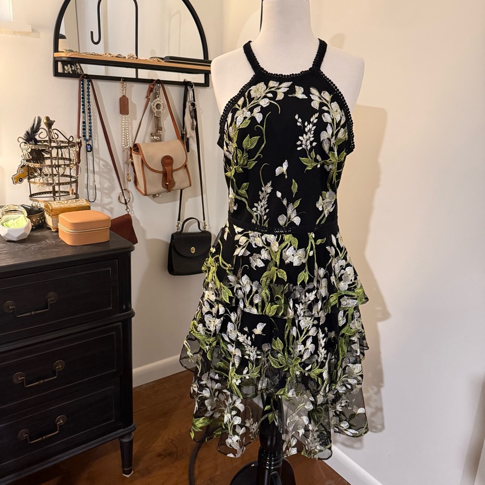 Marchesa Notte Elegant Black Dress